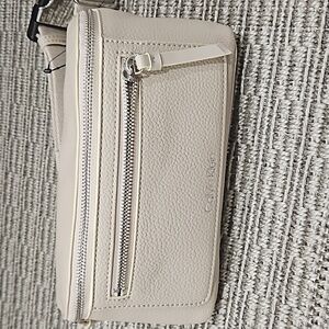 Calvin Klein, Crossbody